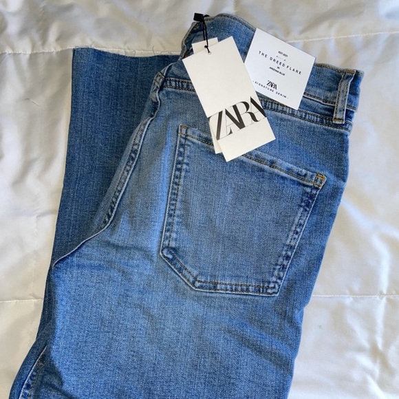Zara Flare Cropped Jean - Picture 1 of 5